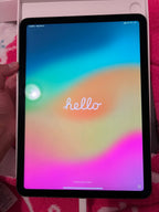 Apple iPad Air 5th Generation 256 GB in Space Gray 1K15