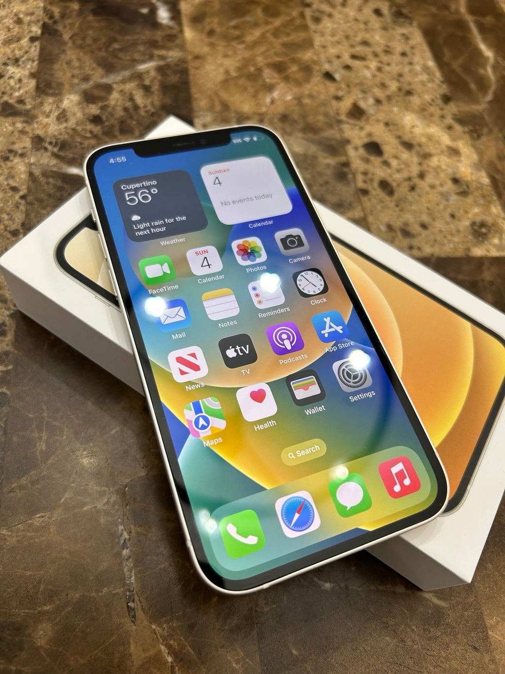 Apple iPhone 12 128 GB in White for Unlocked 9P39