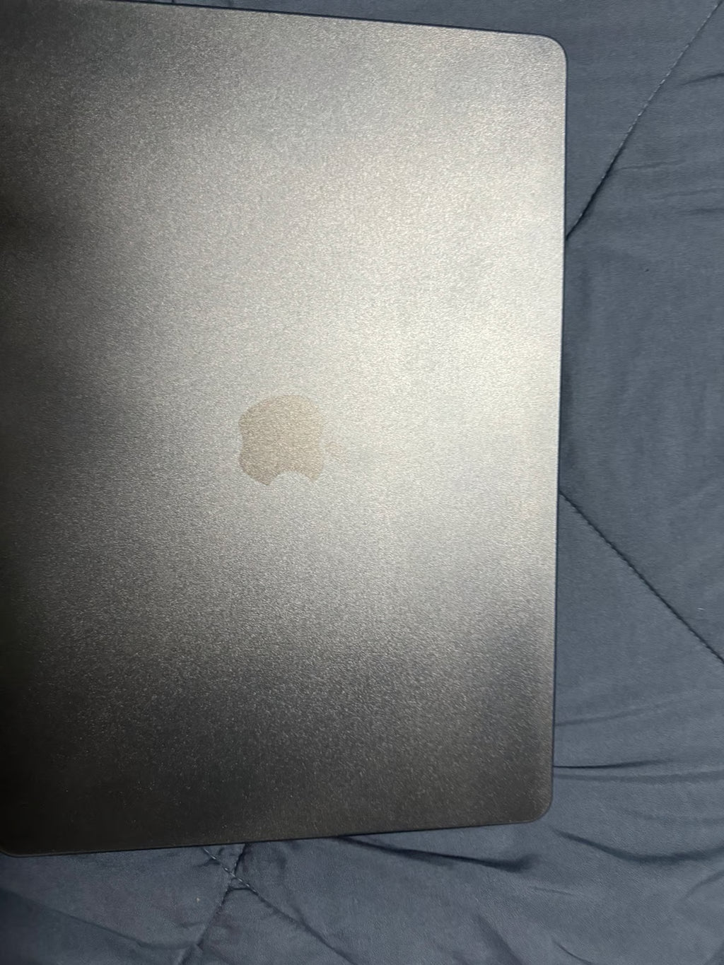 15 inch MacBook Air M2 1A83