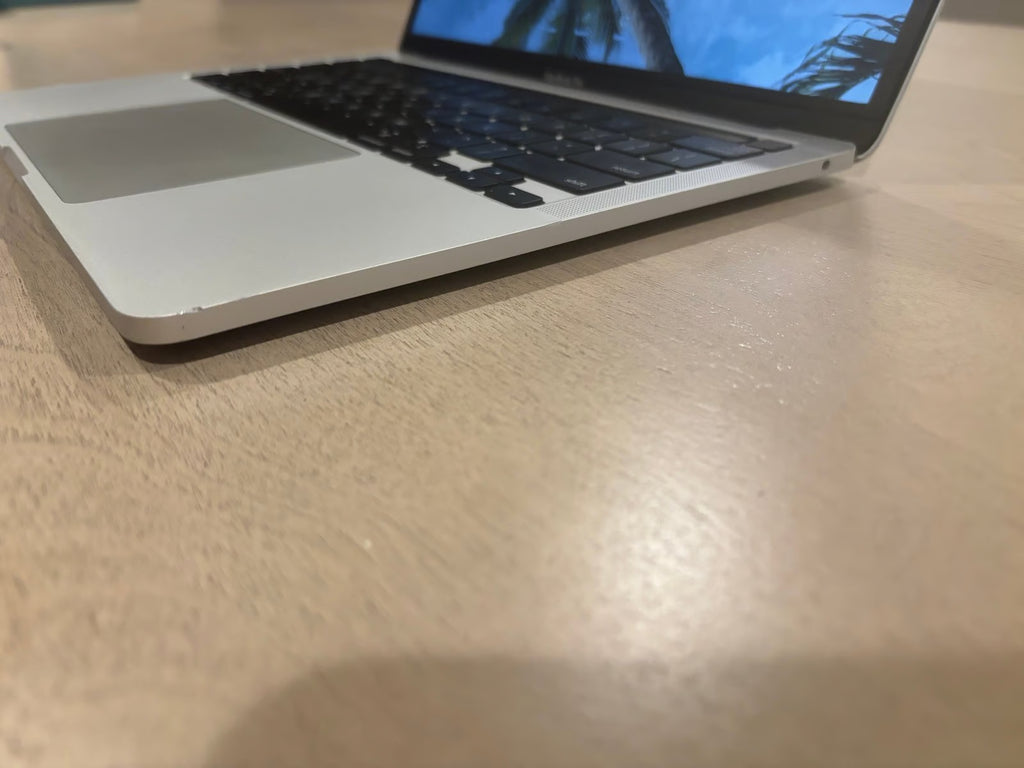 MacBook Pro M1 7P31