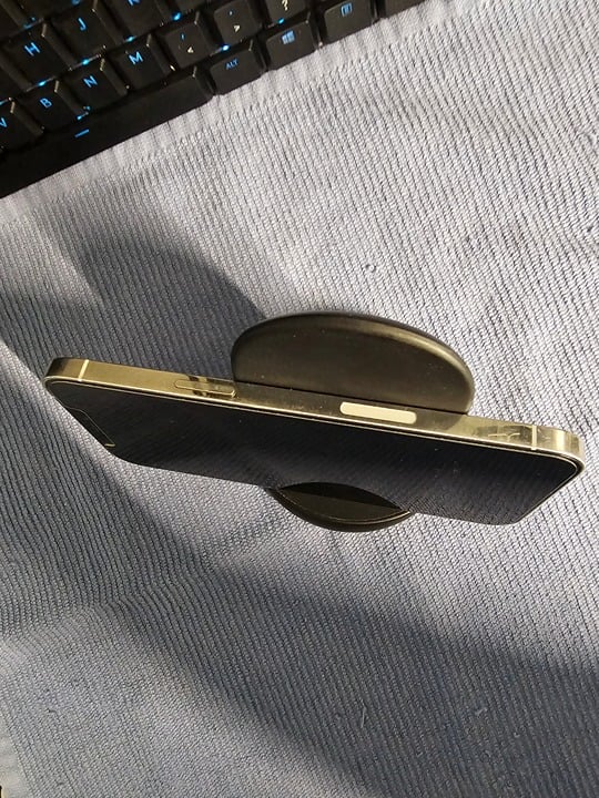 Apple iPhone 12 Pro Max 128 GB in Silver for Unlocked 9T98