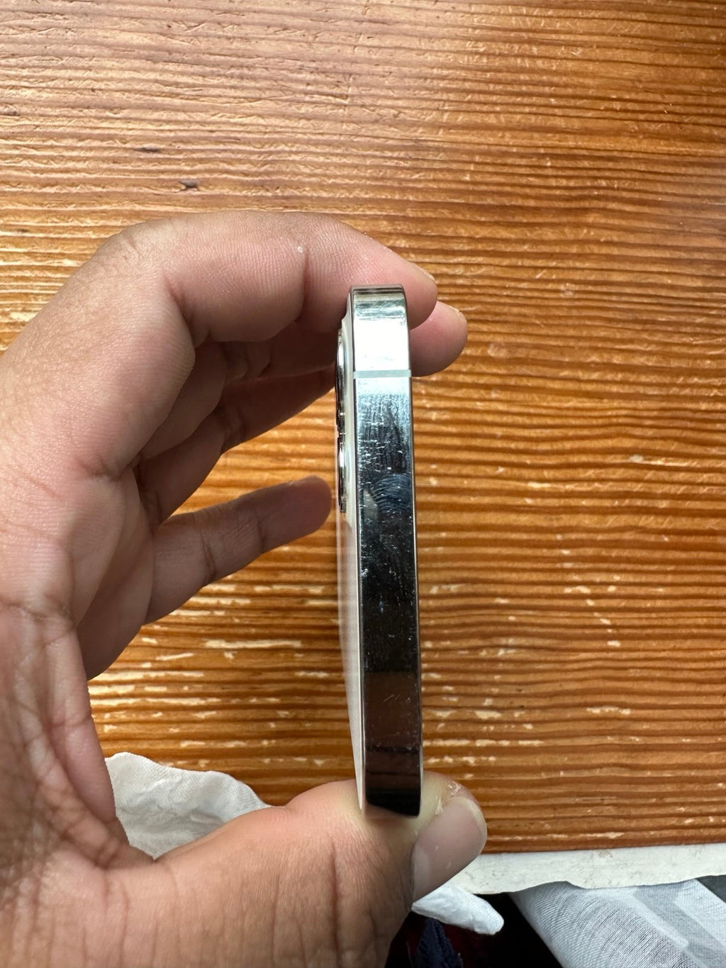 Apple iPhone 12 Pro 256 GB in Silver for Unlocked 7Q33