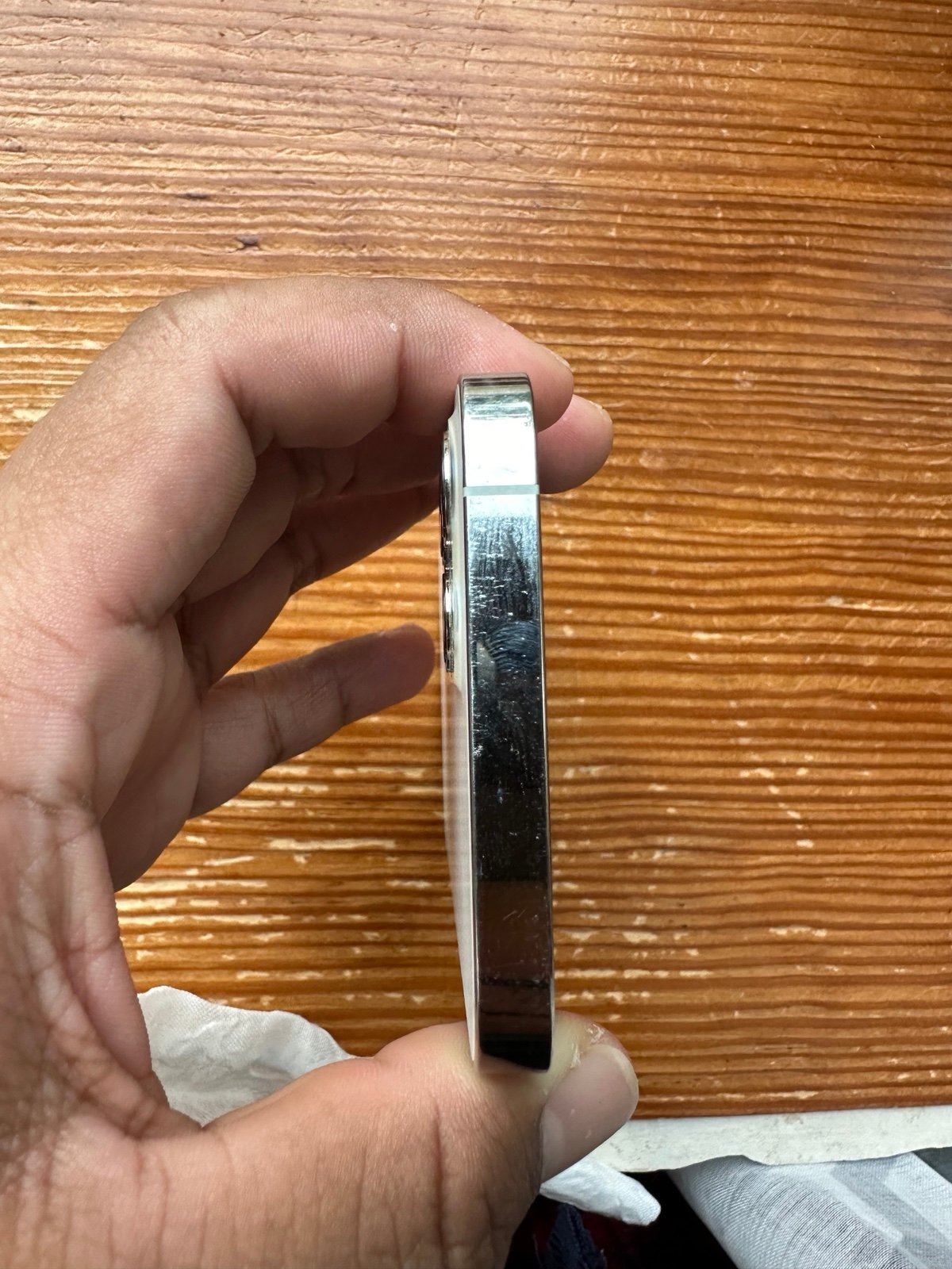 Apple iPhone 12 Pro 256 GB in Silver for Unlocked 7Q33