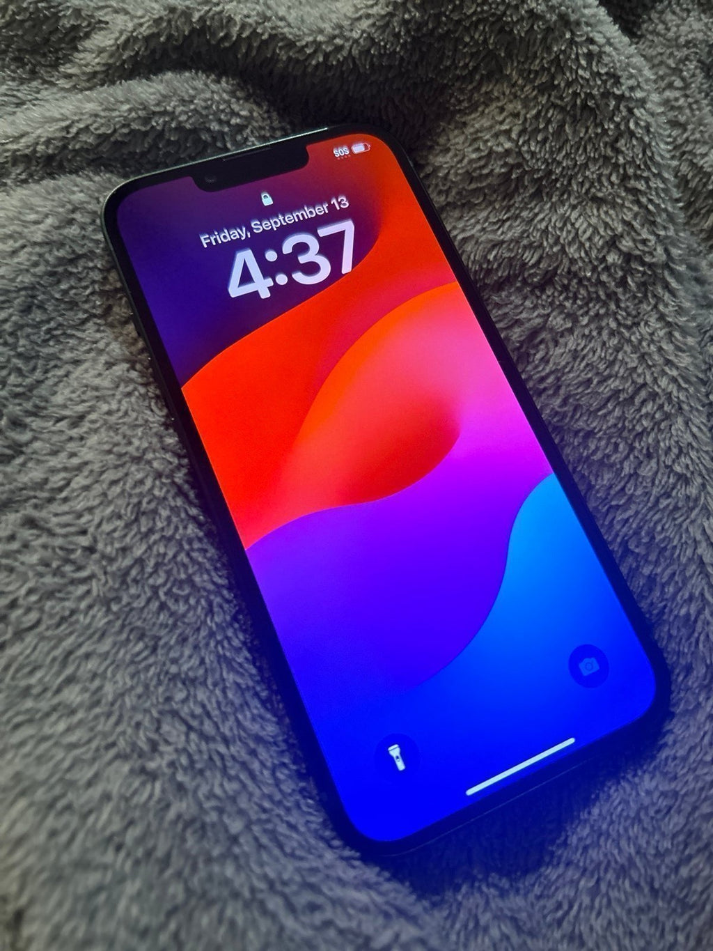 Apple iPhone 13 256gb Unlocked 6B75