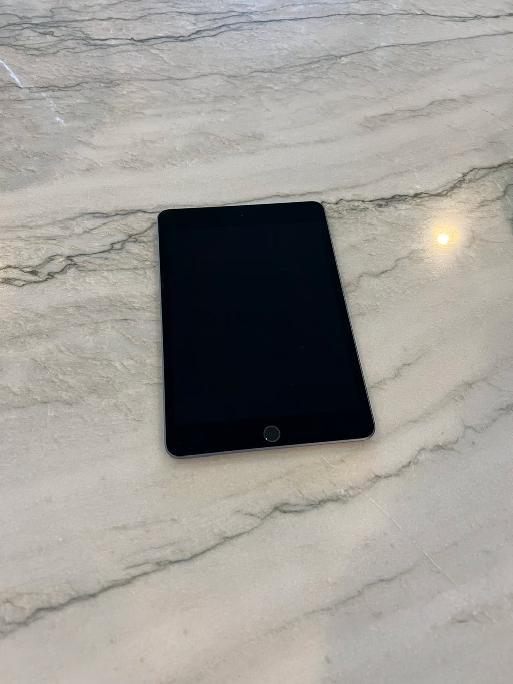 Ipad mini 5th Generation 6X98