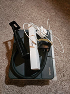 BUNDLE Apple iPad Air 5th Generation 64 GB + Apple Pencil & more 9X52