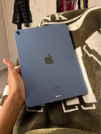 Apple iPad Air 5th Generation 64 GB 1R23