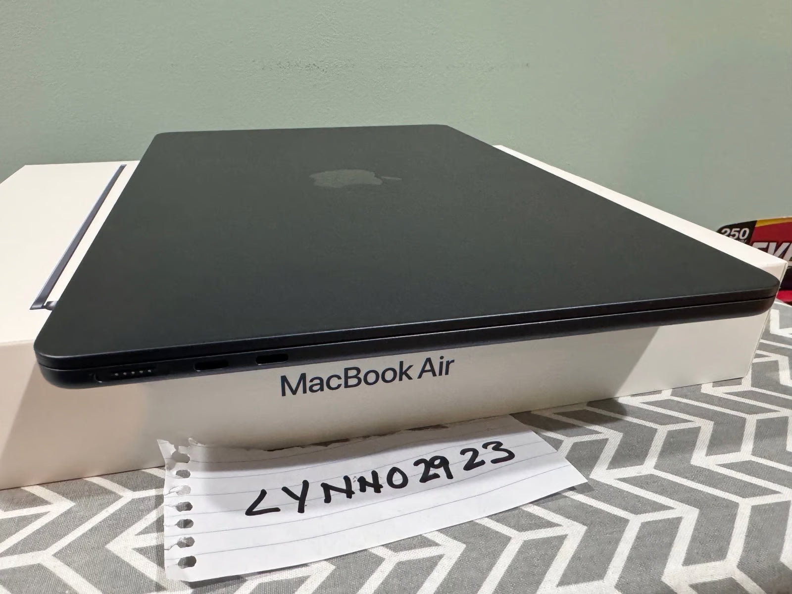 MacBook Air M2 5L57