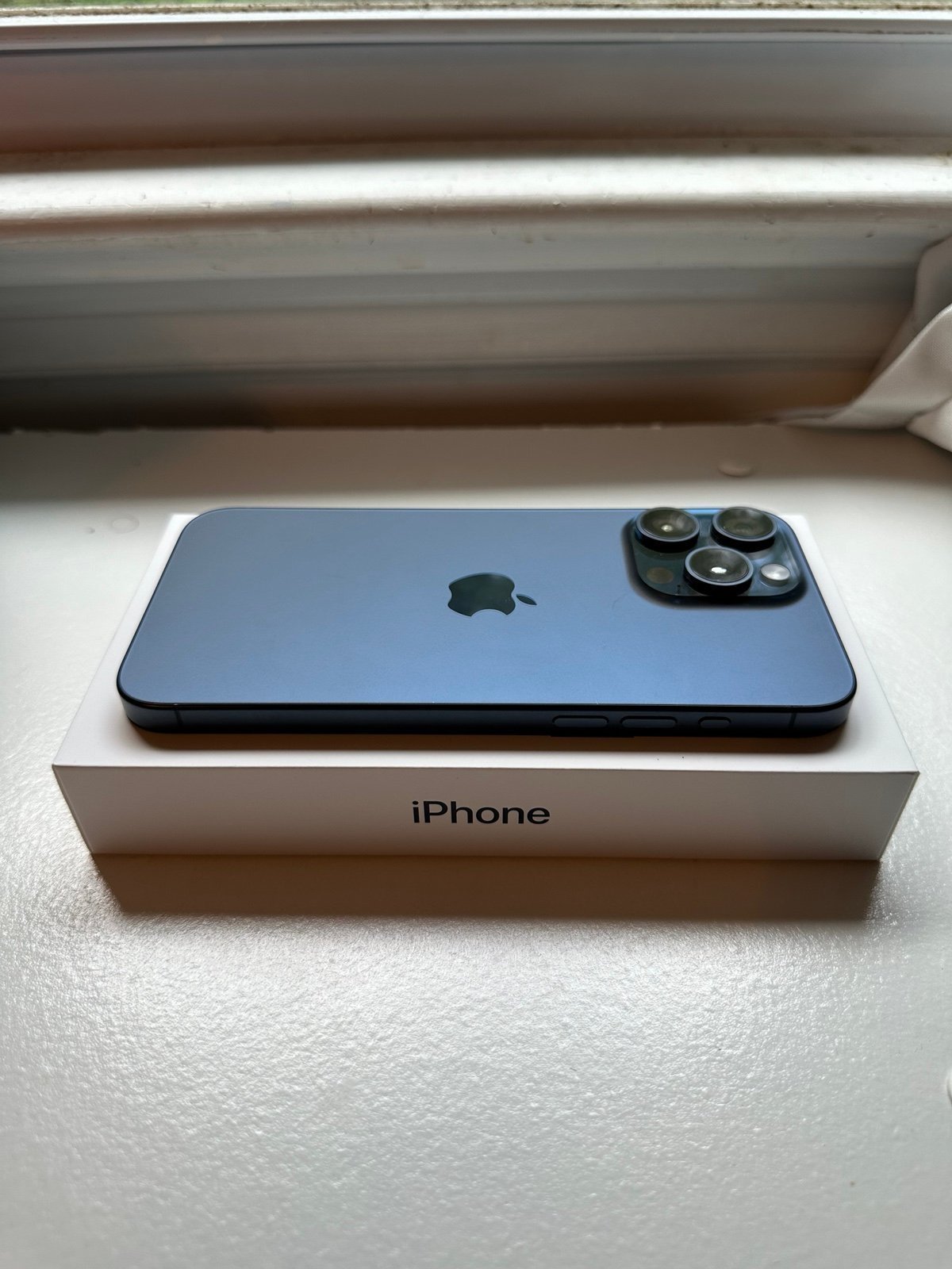 Apple iPhone 15 Pro Max / 256GB / Titanium Blue / AppleCare+ 1W75