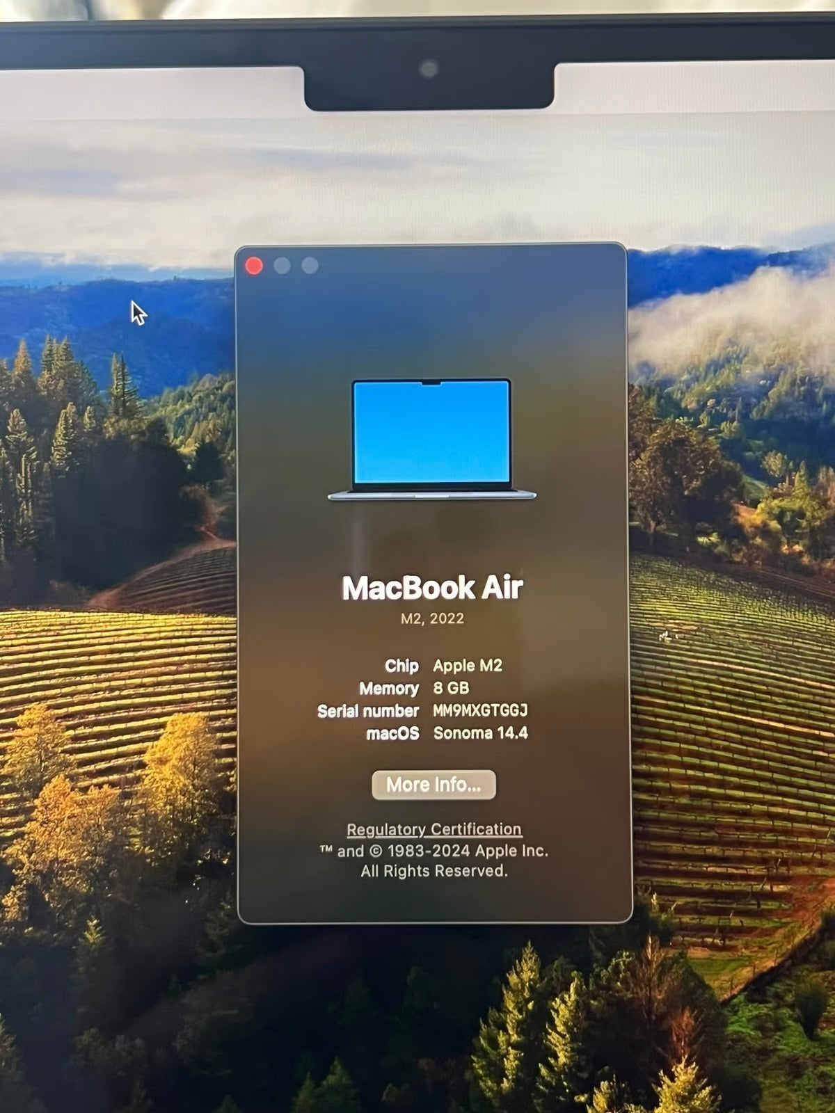 MacBook Air m2 2022 perfect condition brand new. 2P31