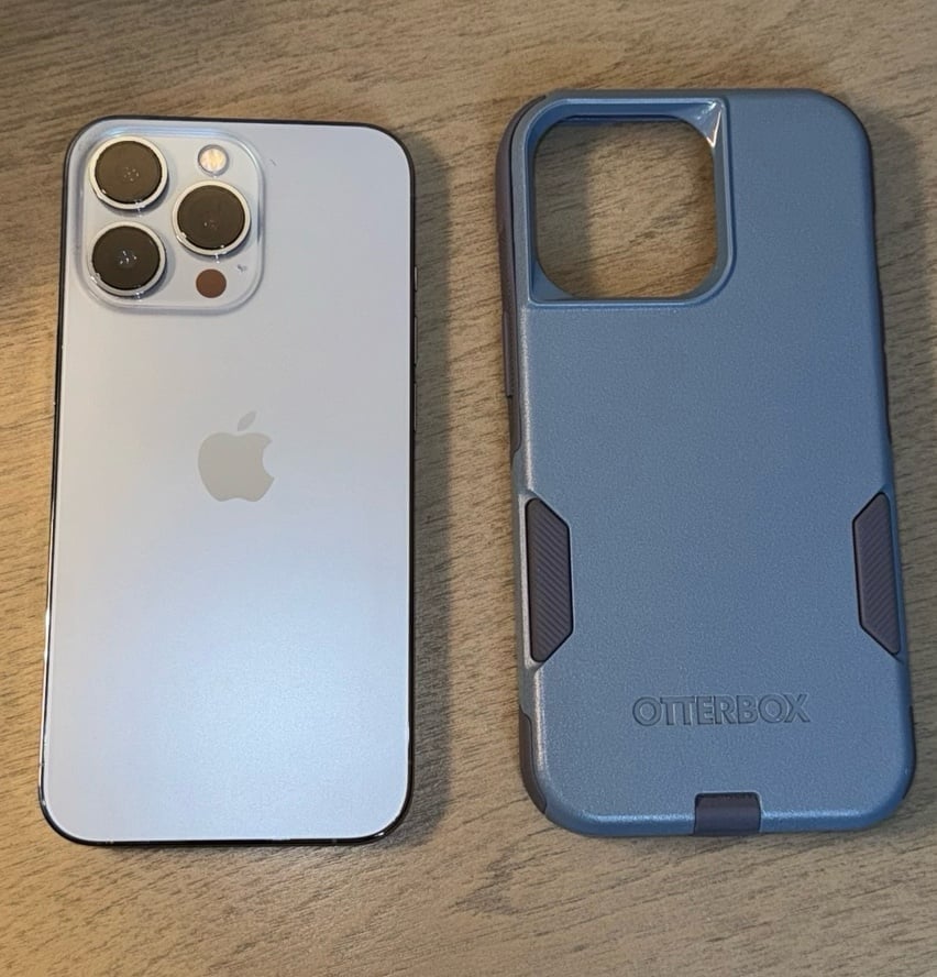 Apple iPhone 13 Pro 128 GB in Sierra Blue for Unlocked 8A57