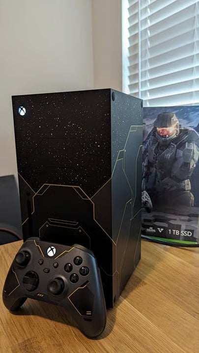 Microsoft Xbox Series X 鈥?Halo Infinite Limited Edition 5O52