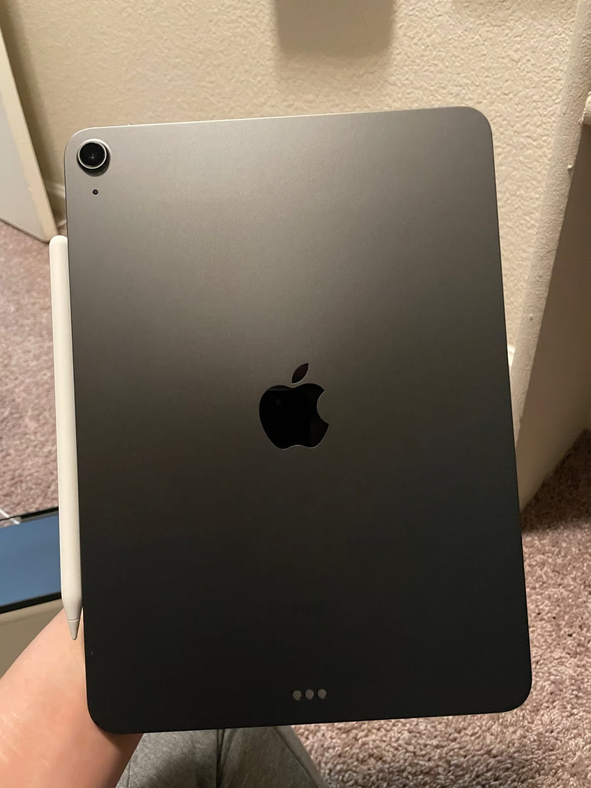 Apple iPad Air 4th Generation 64 GB in Black 2K91