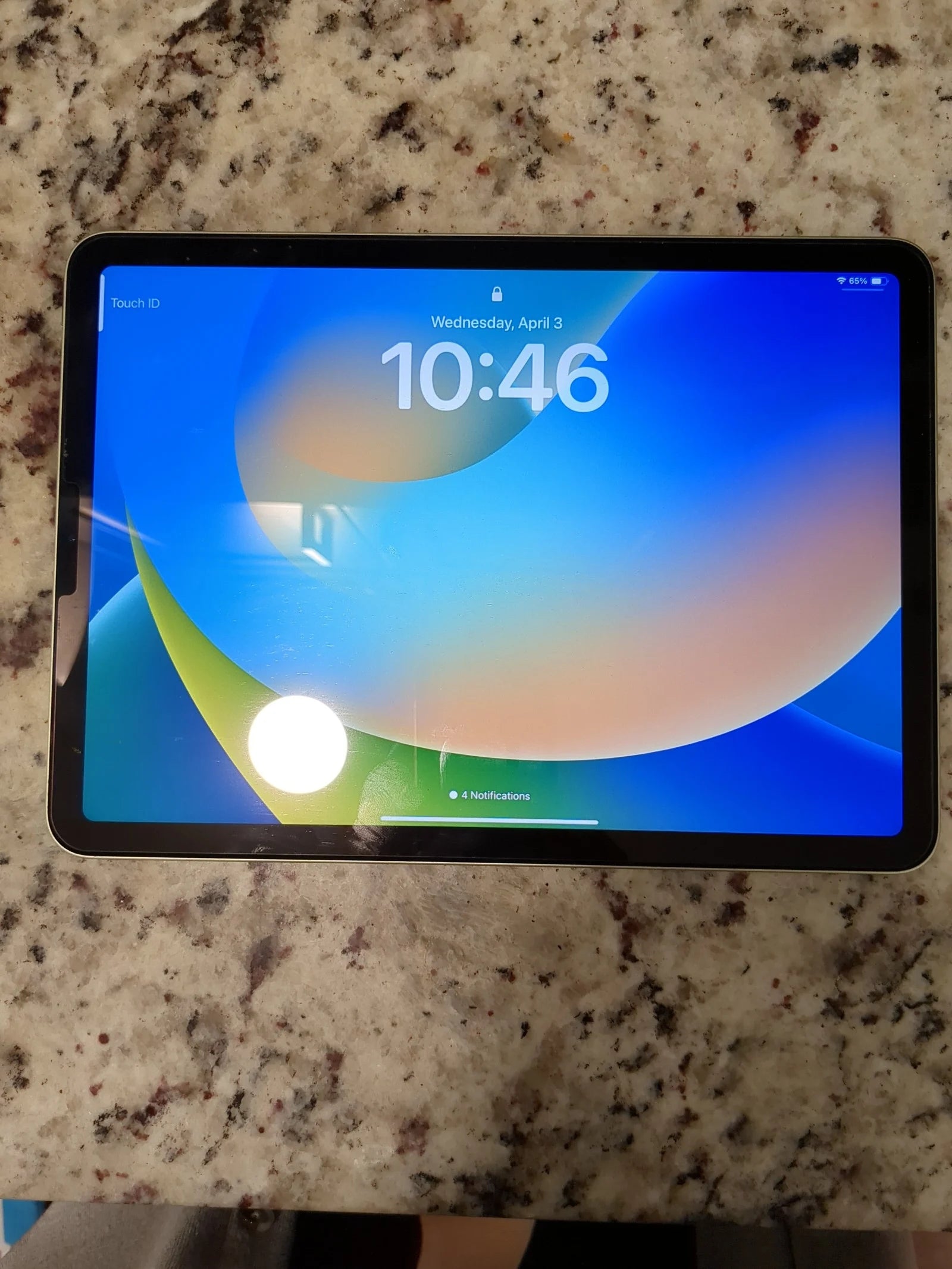 Apple iPad Air 4th Generation 256 GB in Green bundle 3R21