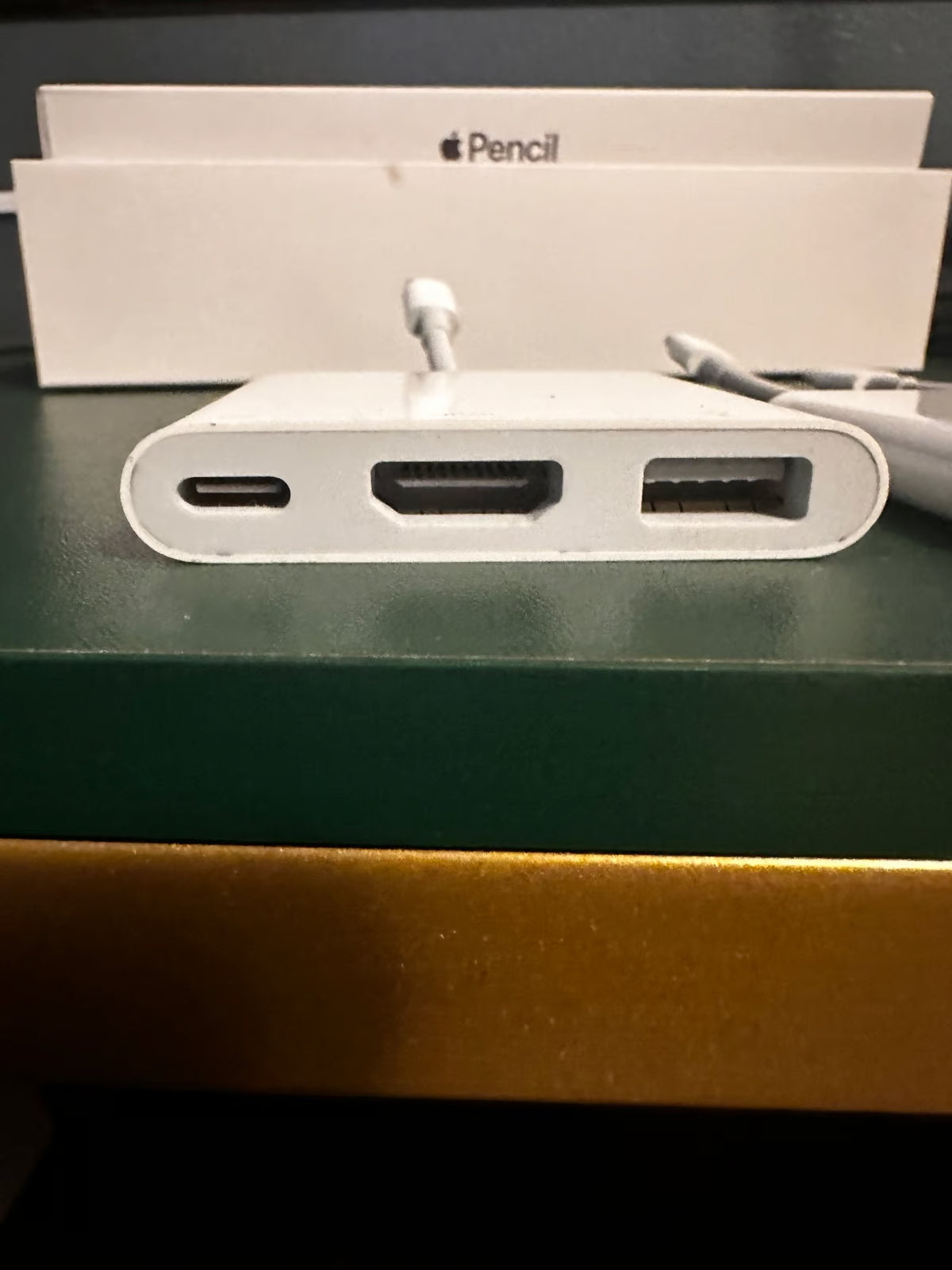 iPad Pro 12.9 5th generation bundle 7D78