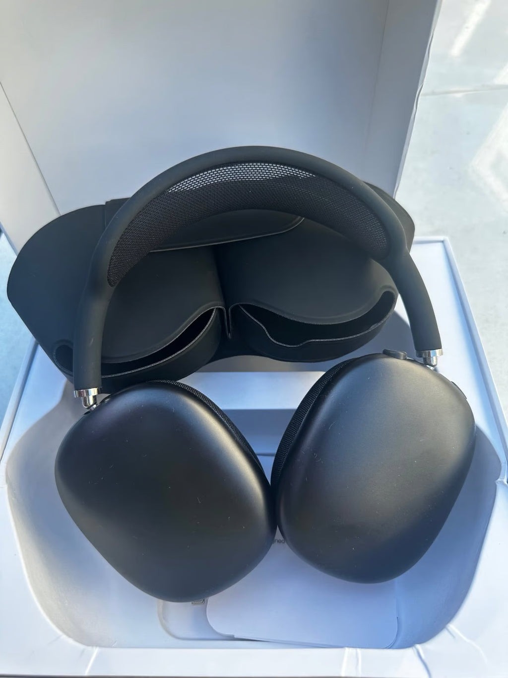 AirPods Max black 1M79