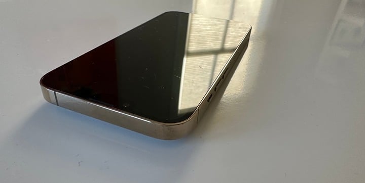 iPhone 13 Pro Gold 256GB Unlocked 5V58