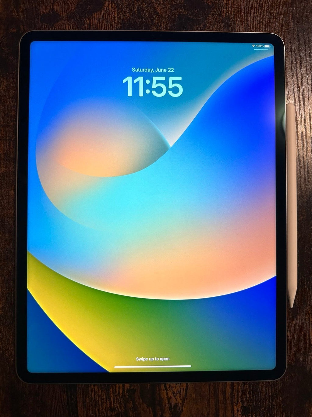 iPad Pro with Apple Pencil and keyboard case 3P51