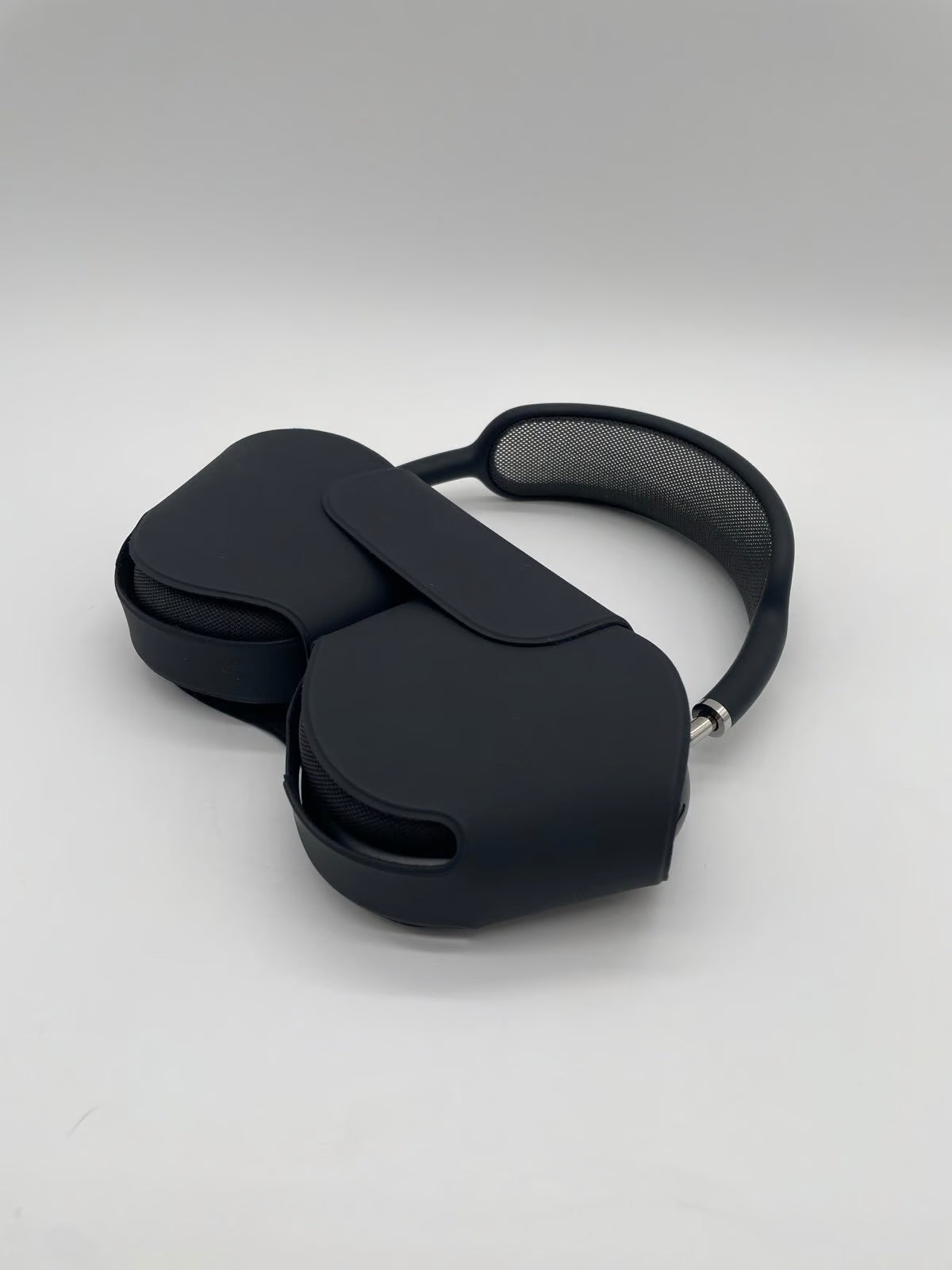 Apple AirPod Pro Max Space Black Excellent Condition 6M39