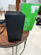 Xbox series x with Xbox pro controller 6J17