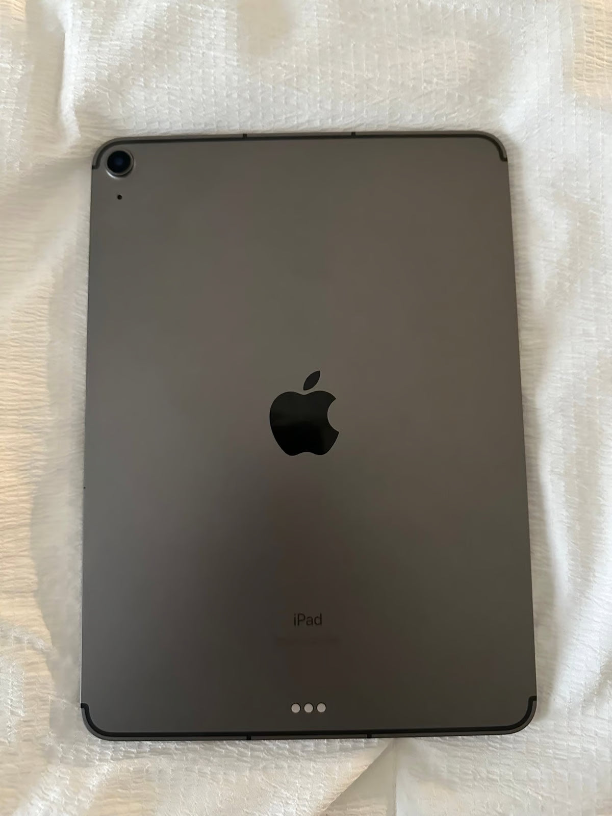 Apple iPad Air 4th Generation 64 GB Wi-fi + cellular 8D32