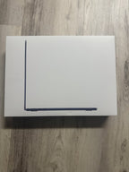 MacBook Air 2024 m3 chip 8X98