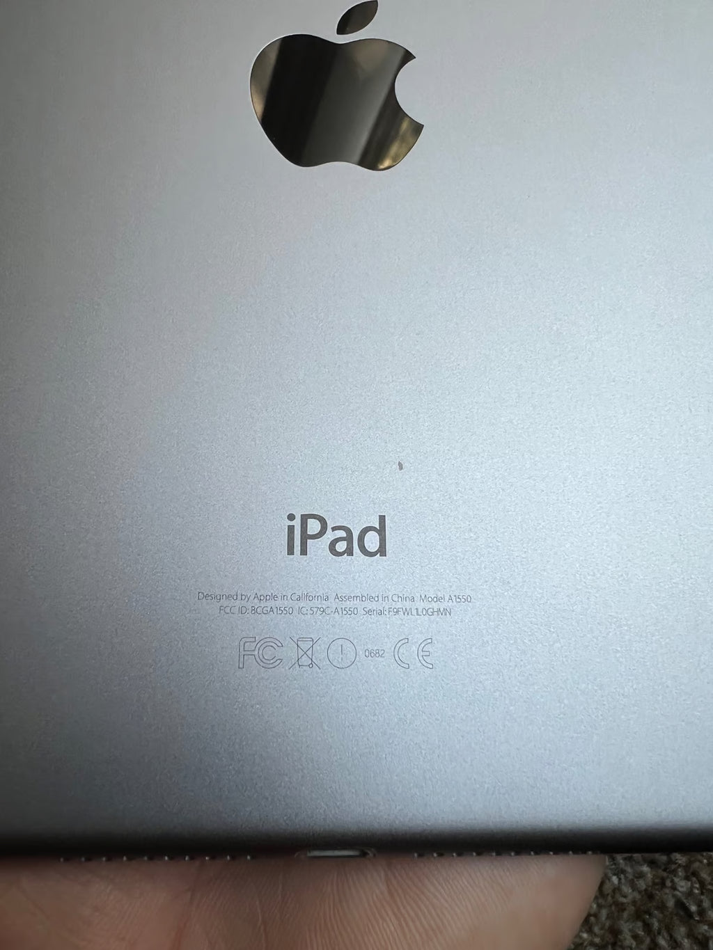 iPad mini 4 128 GB PERFECT LIKE NEW 8R96