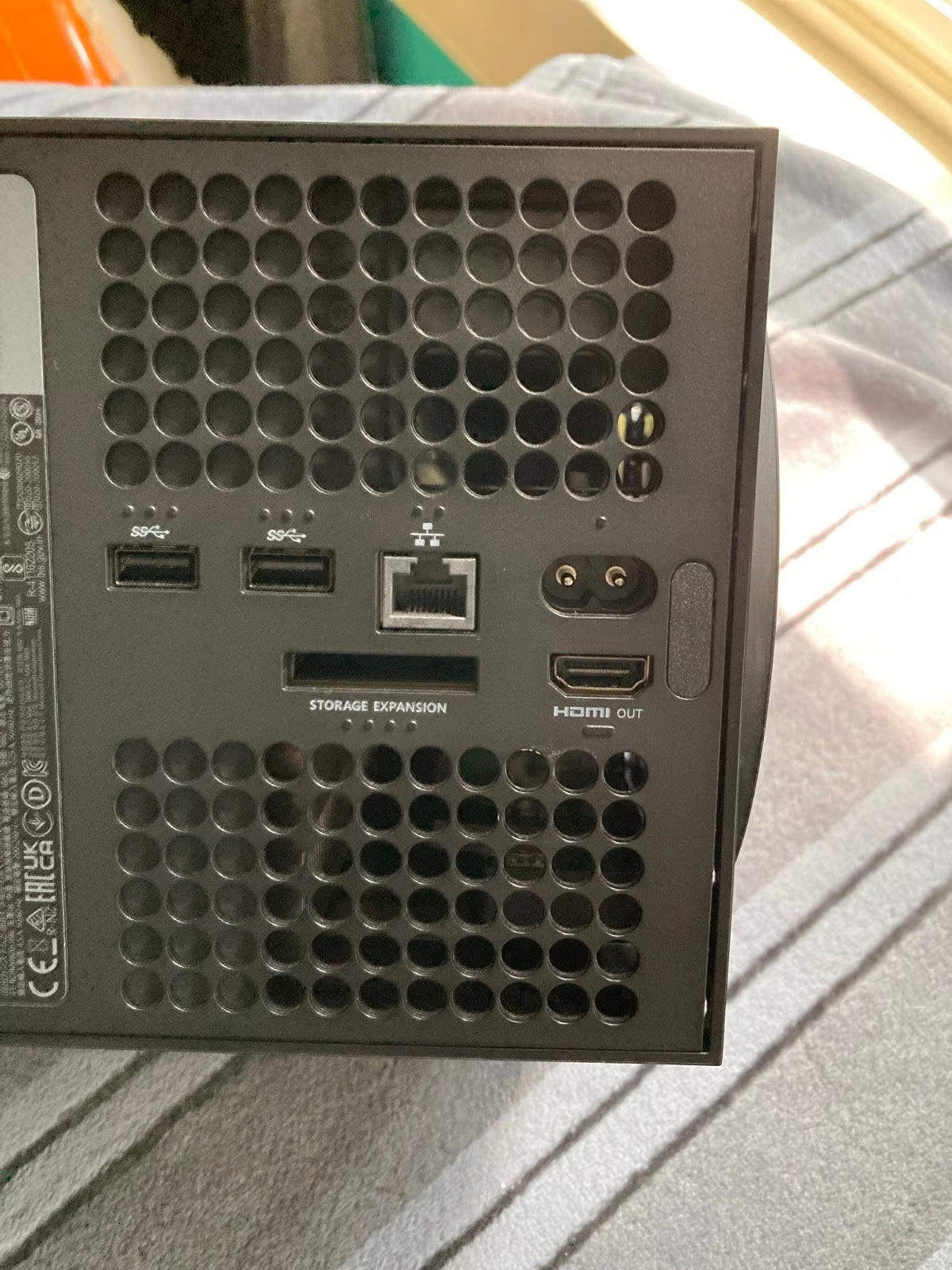 Microsoft Xbox Series X 1TB Console/ Tony Hawk Pro Skater 1-2 6E31