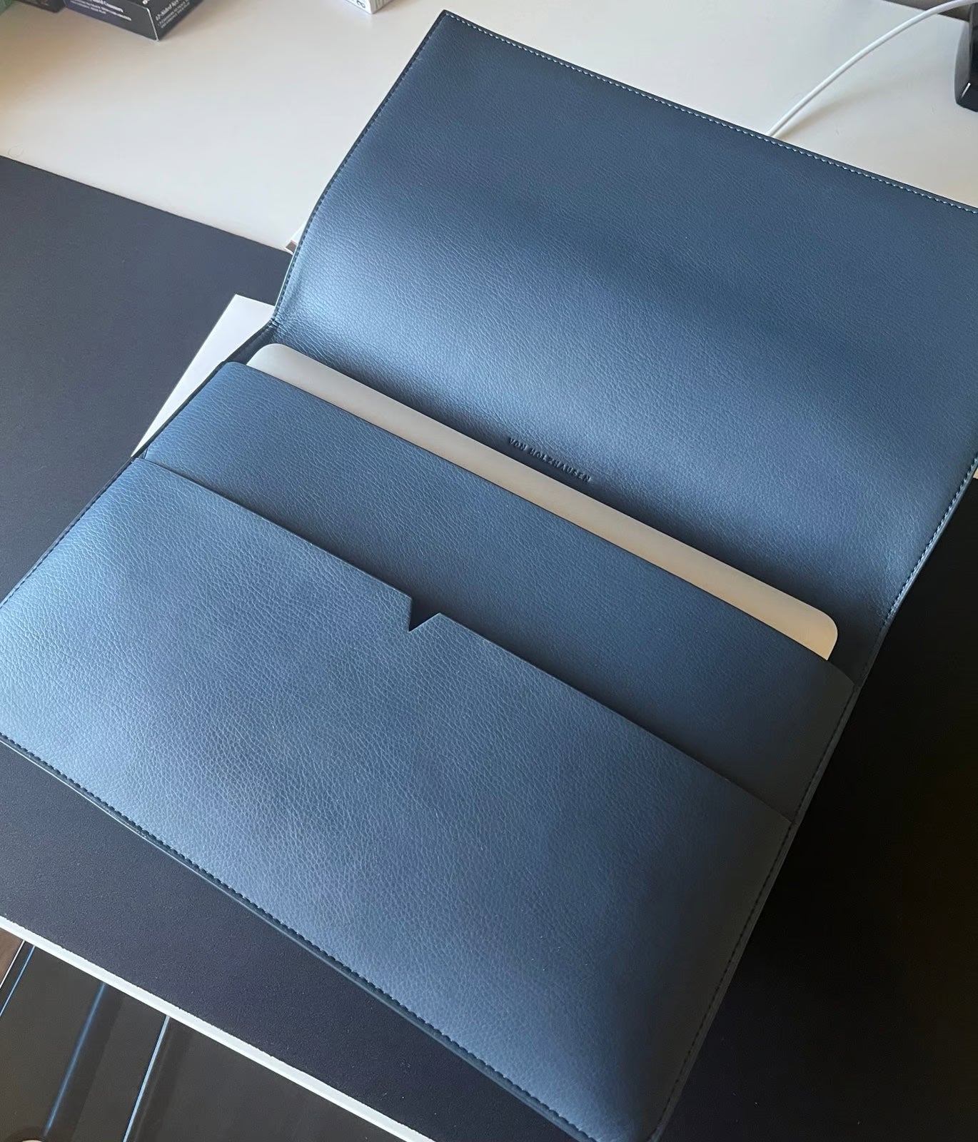 Macbook Air M1 16gb ram 256gb storage 5V85