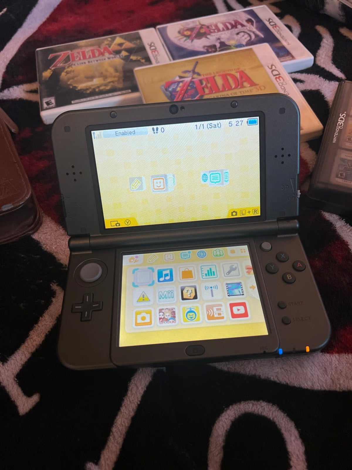 New Nintendo 3DS XL The Legend of Zelda: Majora's Mask Edition