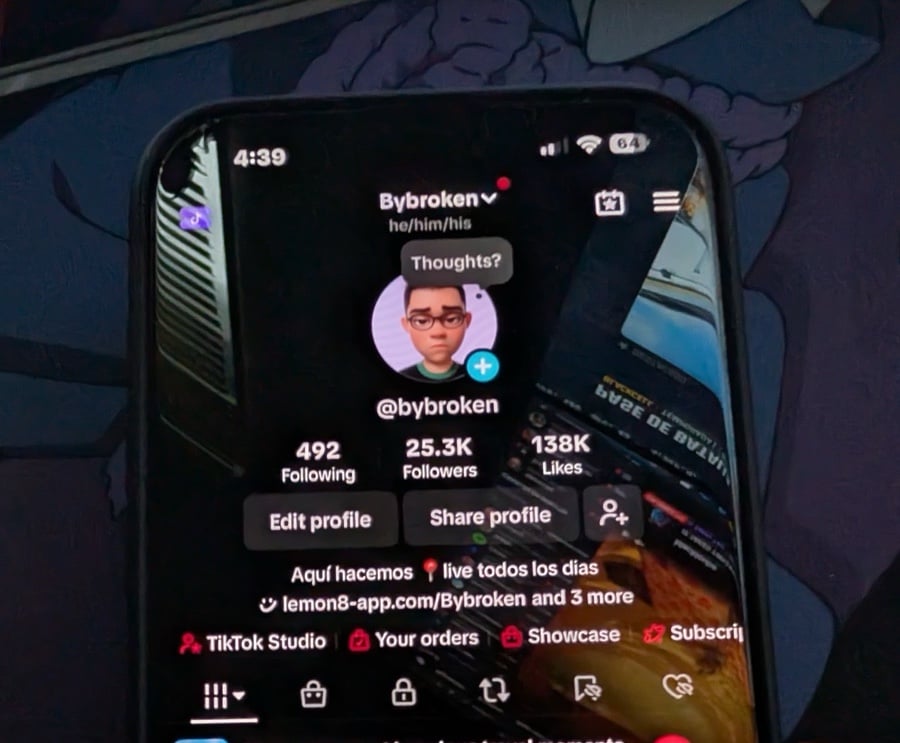 iphone 16 pro max T-Mobile WITH TIKTOK 6K26