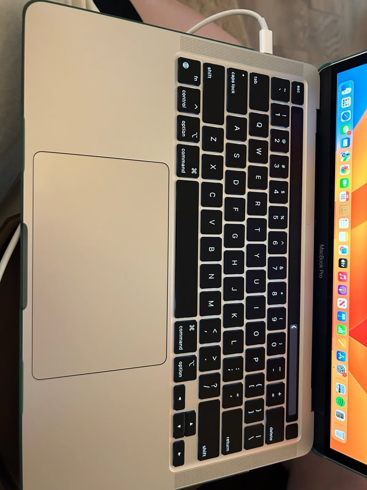2022 macbook pro 1W92