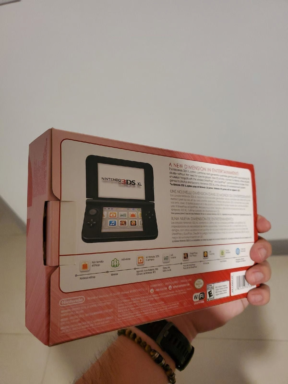 Nintendo 3DS XL Super Mario Bros. 2 in Red