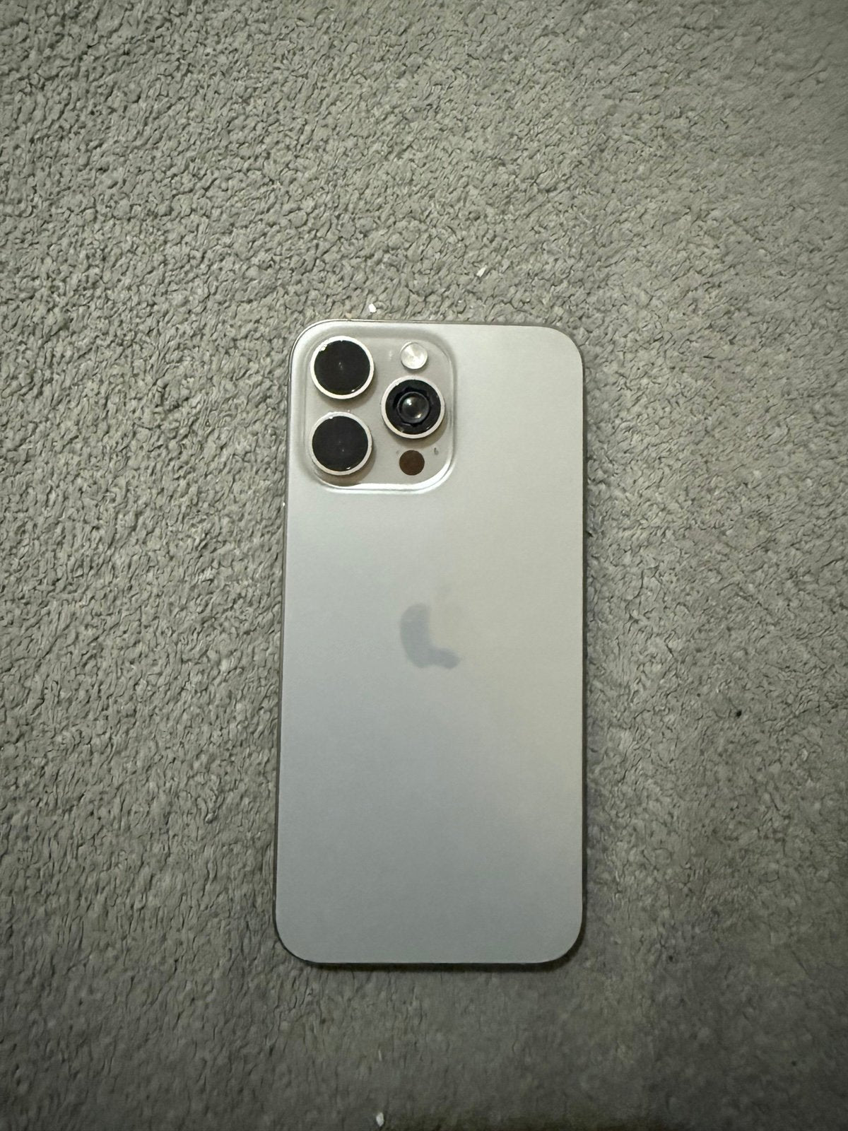 Apple iphone 15 pro max phone unlocked 3L68