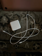 MacBook Air 2020 M1 256GB 8gb RAM! Like New 6M58