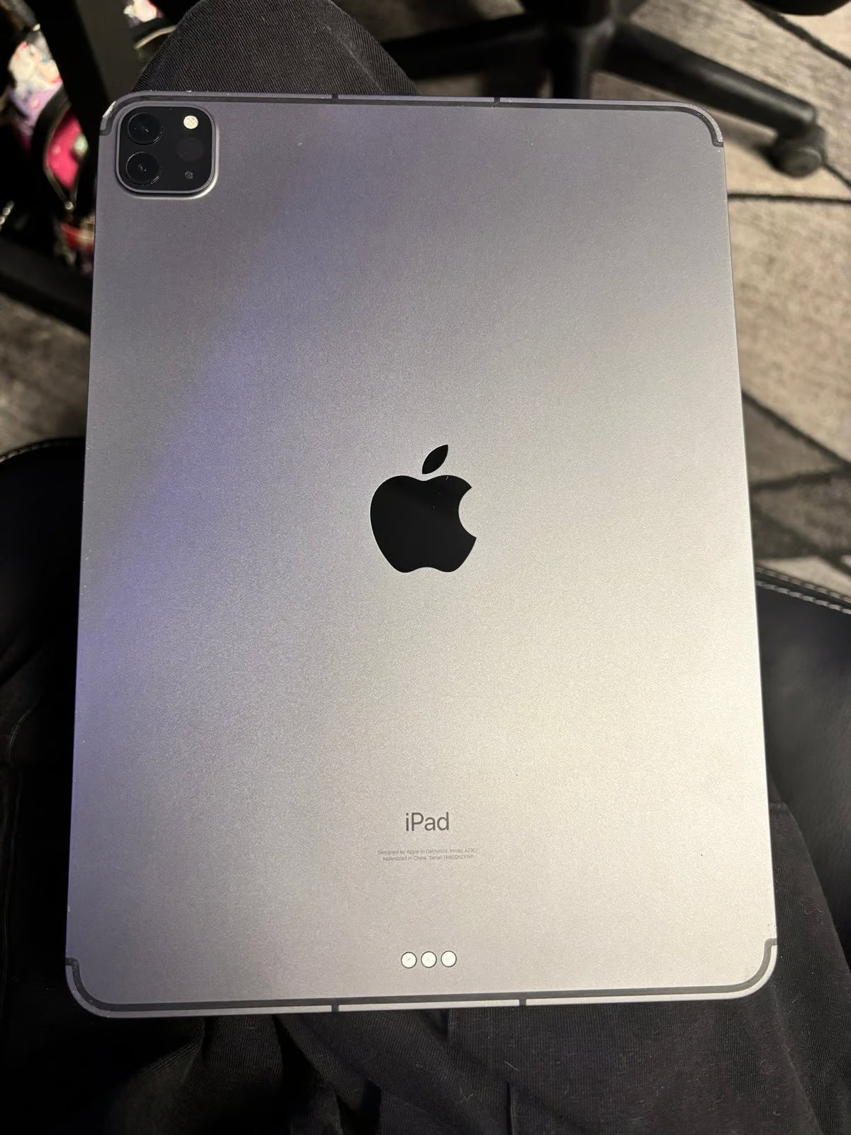 Apple iPad Pro 11�?3rd Gen Space Gray 128GB Cellular+WIFI Apple Smart Keyboard 8K83