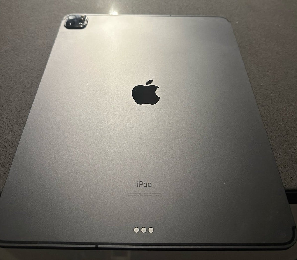 ipad pro 4th gen WiFi /LTE 1 TB 7Y25