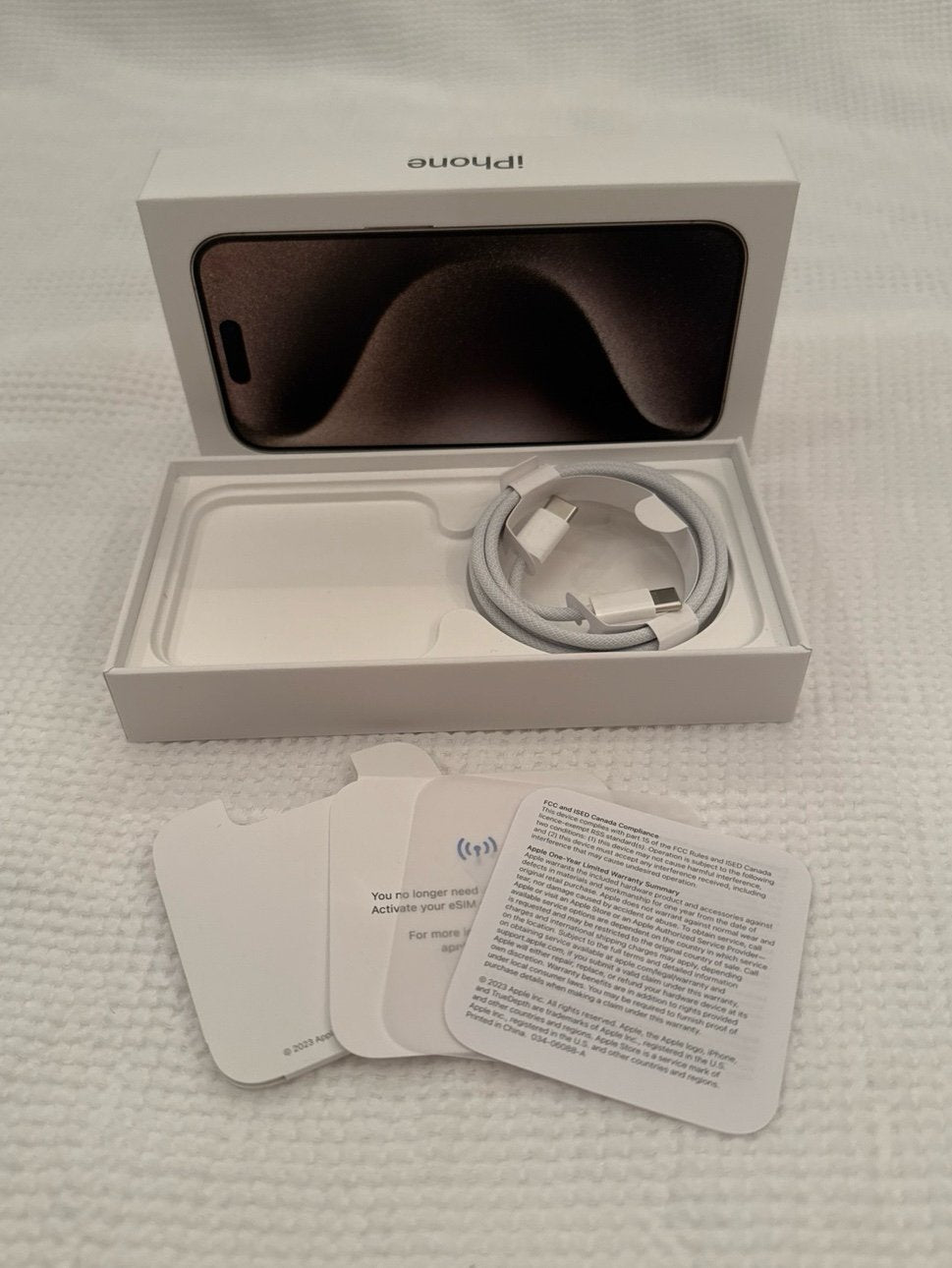 Apple iPhone 15 Pro 1TB In Natural Titanium With 鈥淣o SIM Restrictions鈥?7C69