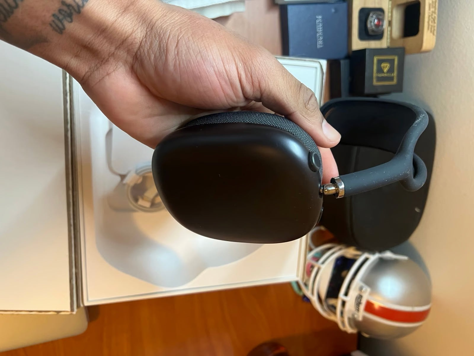 Apple AirPods Max 2024 (USB-C) w/ Apple warranty 7X15