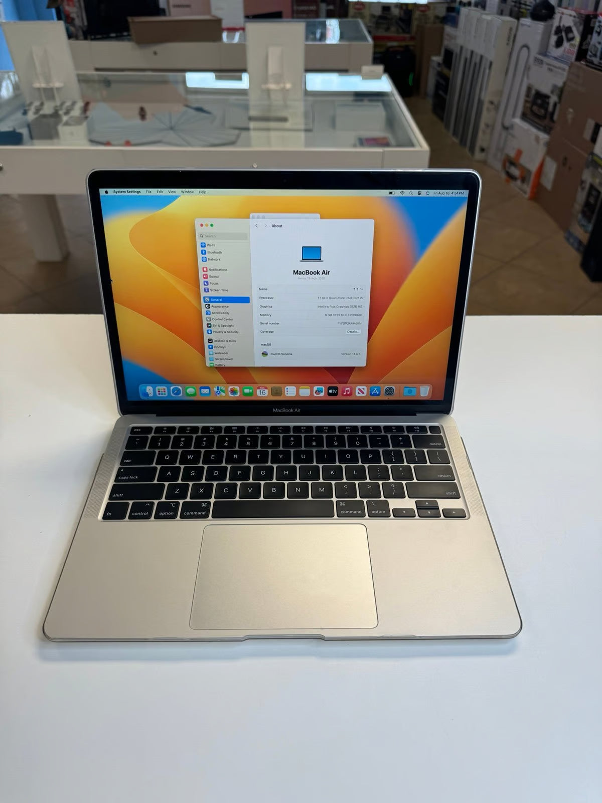 Macbook Air 13inch 2020 8GB Ram /512ssd Perfect Condition 7T36