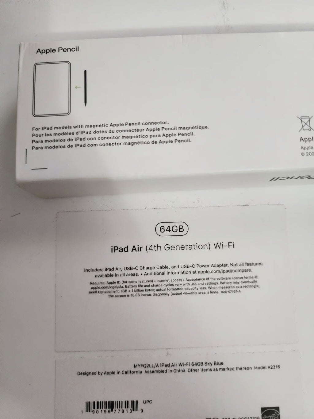 Apple iPad Air 4th Generation 64GB + Apple Pencil and Case 2O81