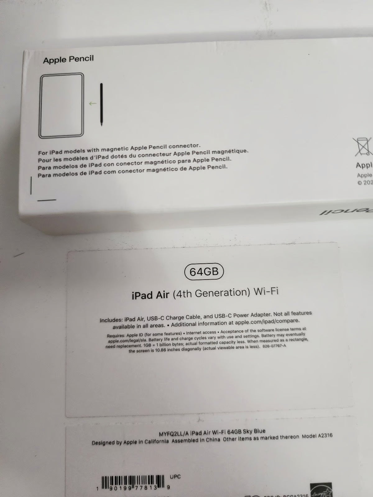 Apple iPad Air 4th Generation 64GB + Apple Pencil and Case 2O81