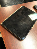 Apple iPad Mini 5th Generation in Black 8P57