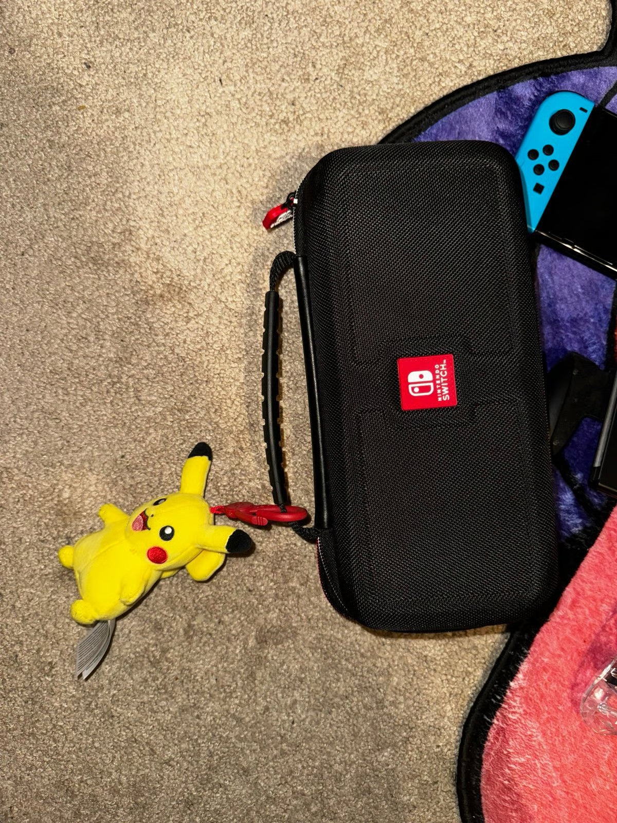 NINTENDO SWITCH OLED 8O69