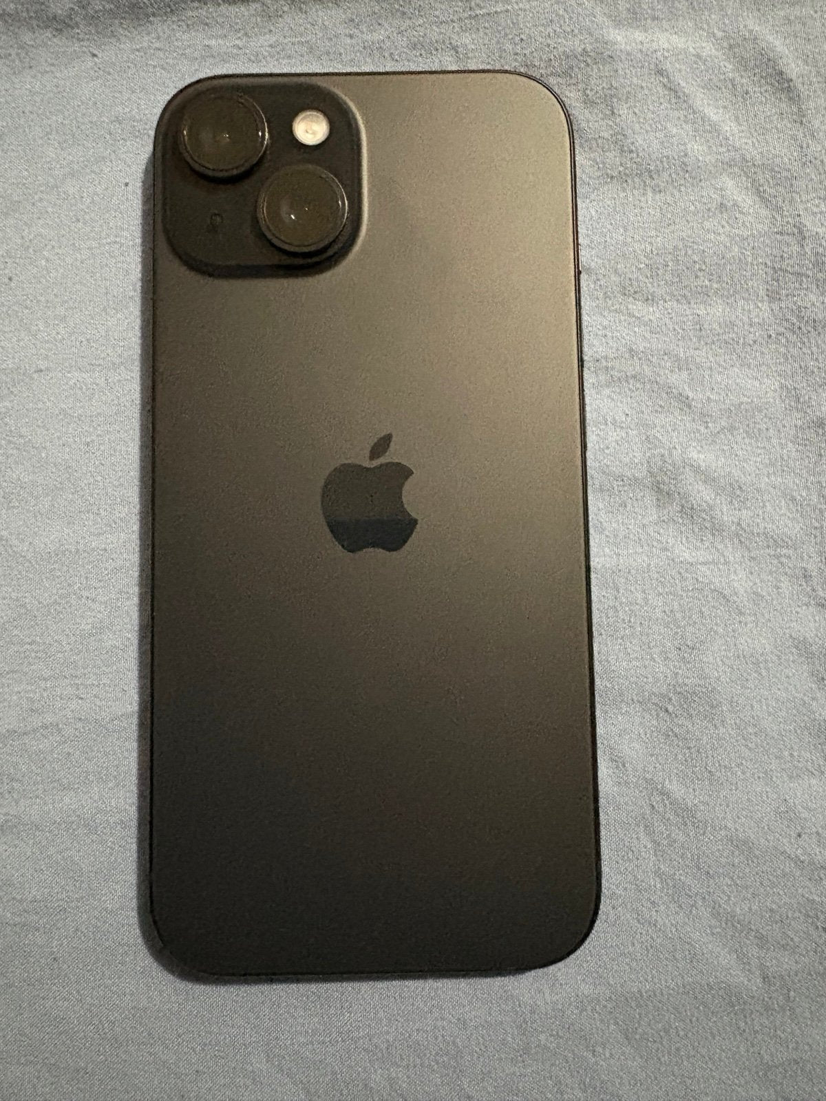 Unlocked Apple IPhone 15 Never Used Before without box 6L79