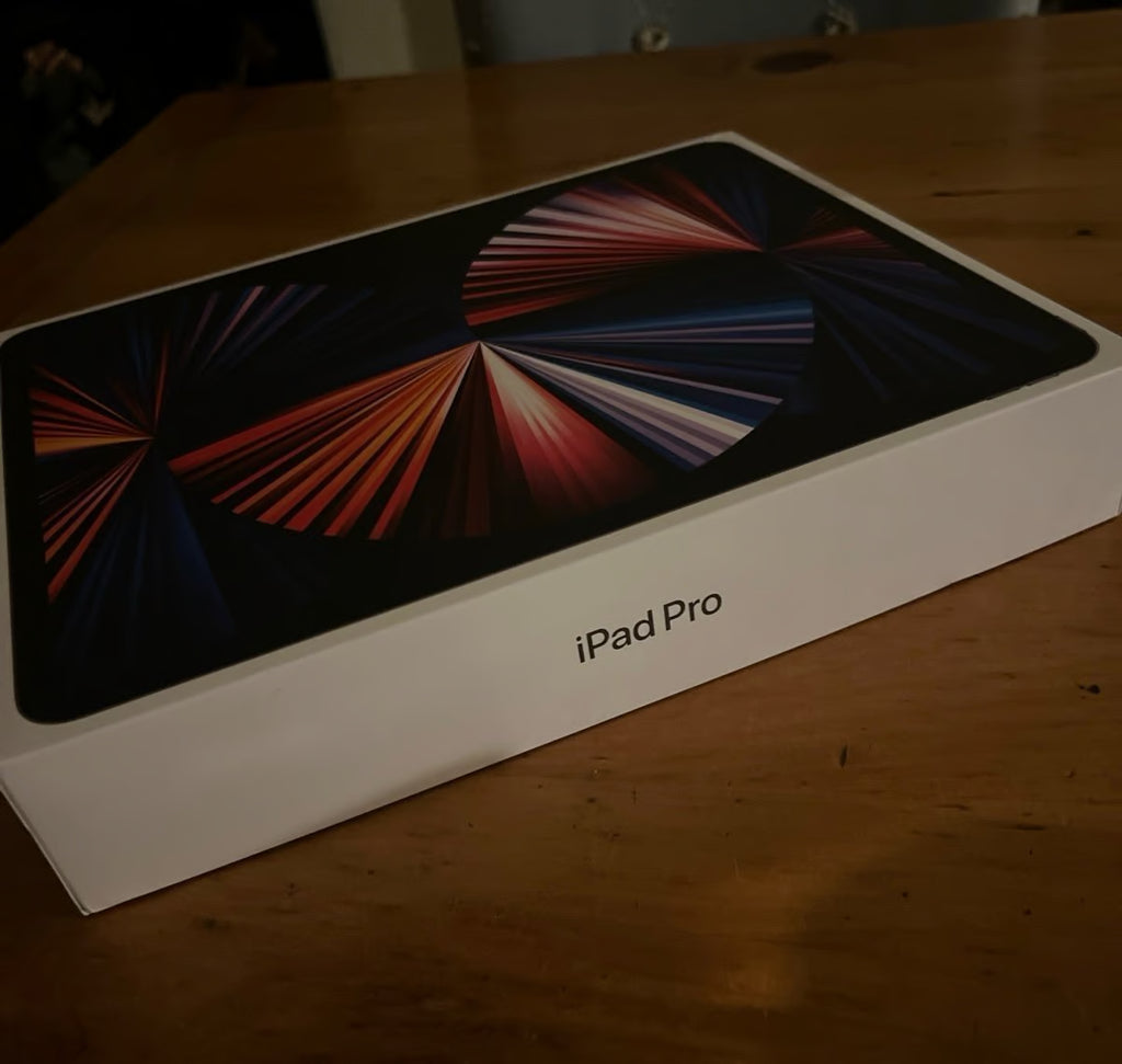 iPad Pro 12.9-inch (5th Generation) Wi-Fi 128gb 8B31
