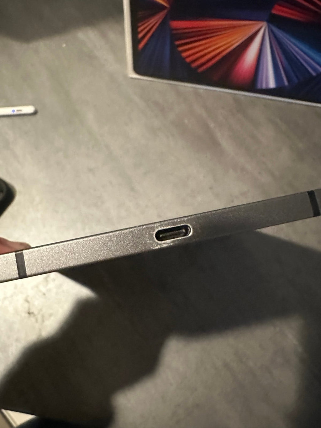 iPad Pro 12.9 inch 256GB (5th Generation) Wi-Fi + Cellular *Unlocked includes Sp 9K88