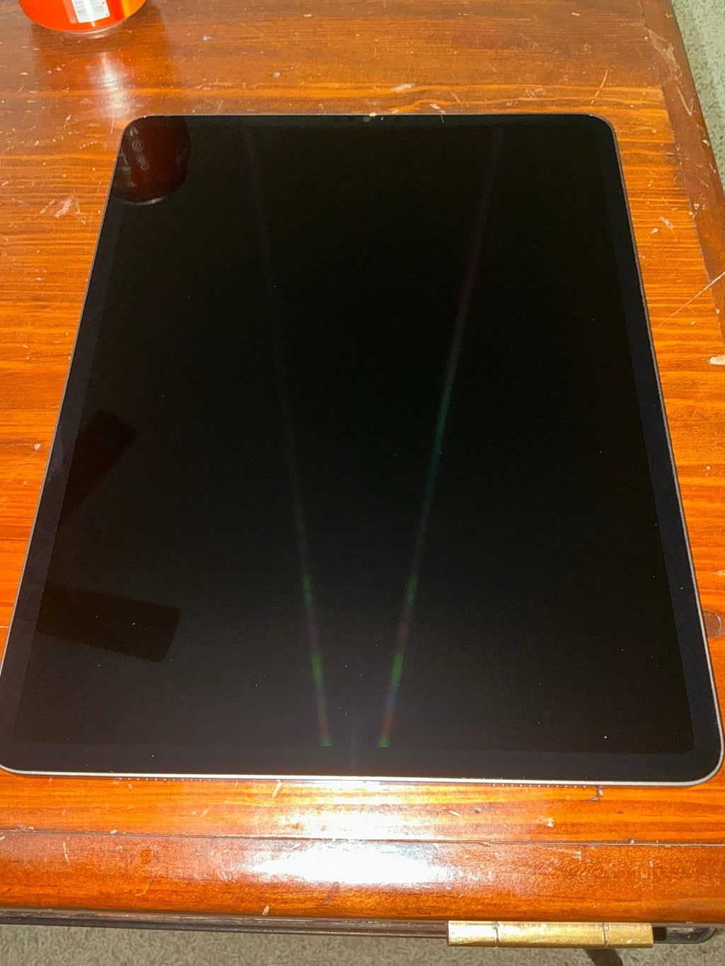 Apple iPad Pro 12.9�?WIFI (5th Generation) 256GB w/Case and Original Box 3W26