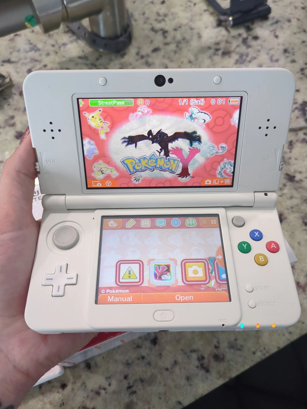 Nintendo 3DS Pokemon 20th Anniversary Charizard Edition