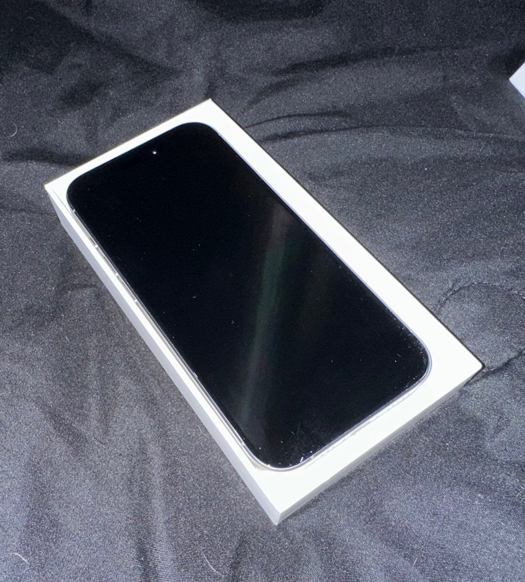 iPhone 15 Pro Natural Titanium 128GB - OPEN BOX - UNLOCKED 7W18